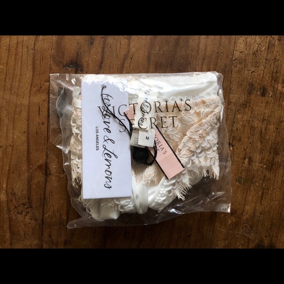 ‼️SOLD‼️For Love & Lemons Faye Lace Cheeky Panty - Picture 2 of 2